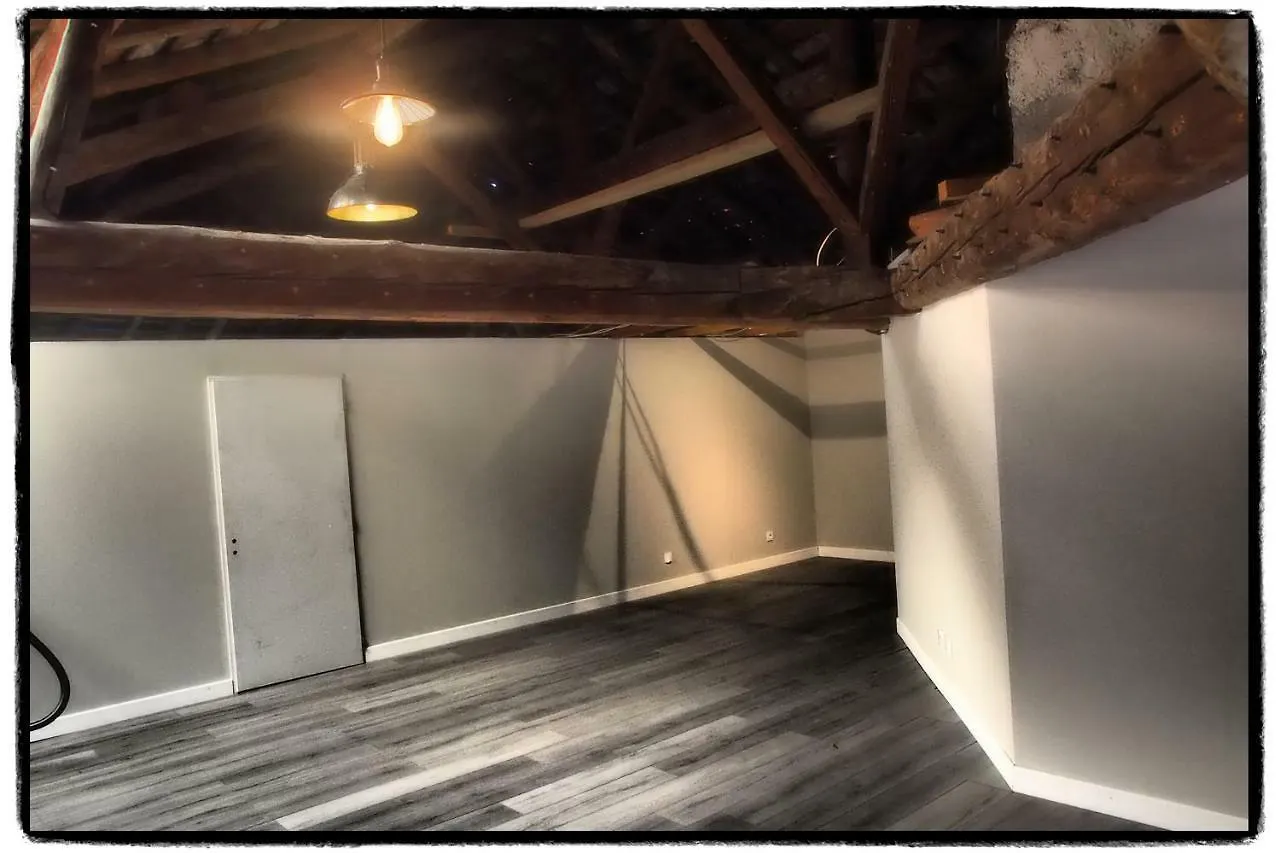 Appartement Vieux corps de ferme datant de 1675 Crolles France